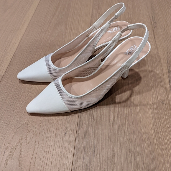 Elegant White Slingback Heels - Picture 11 of 12